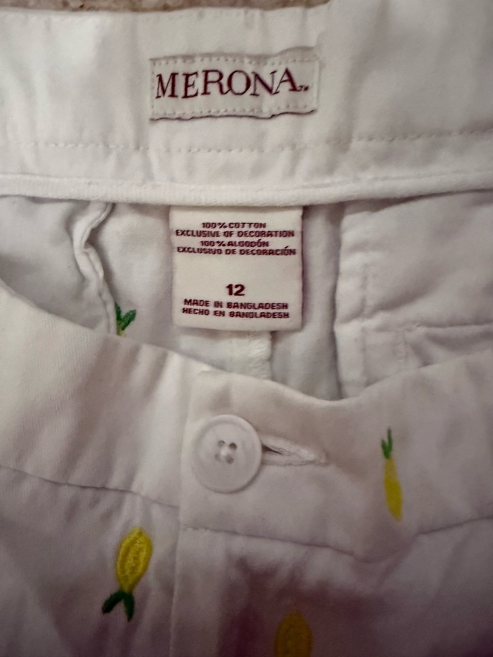 Merona White High-Waist Shorts with Yellow Lemon Embroidery - Picture 2 of 2